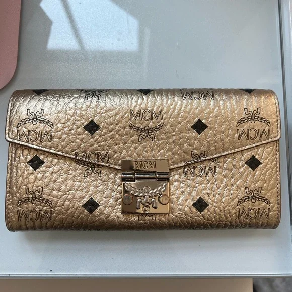 MCM Gold Wallet - Picture 1 of 4